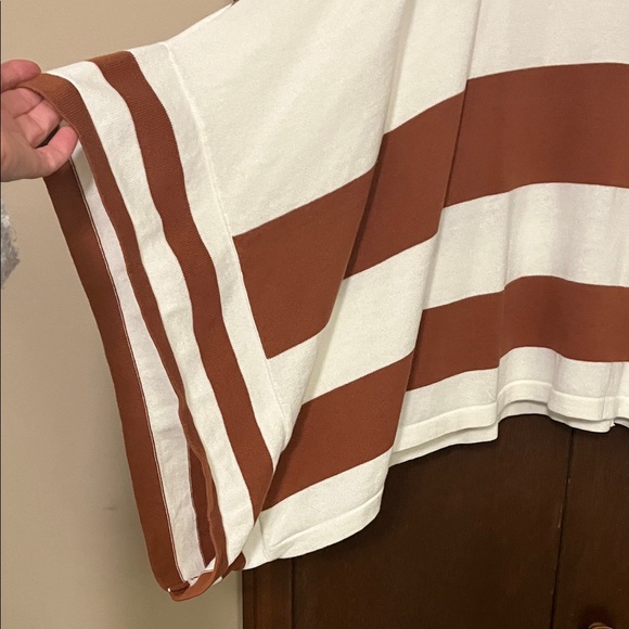 First Love Warm Brown and Cream Sweater Pancho-style Small - Picture 7 of 16